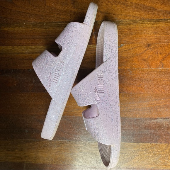 Freedom Moses Slides - Picture 2 of 3